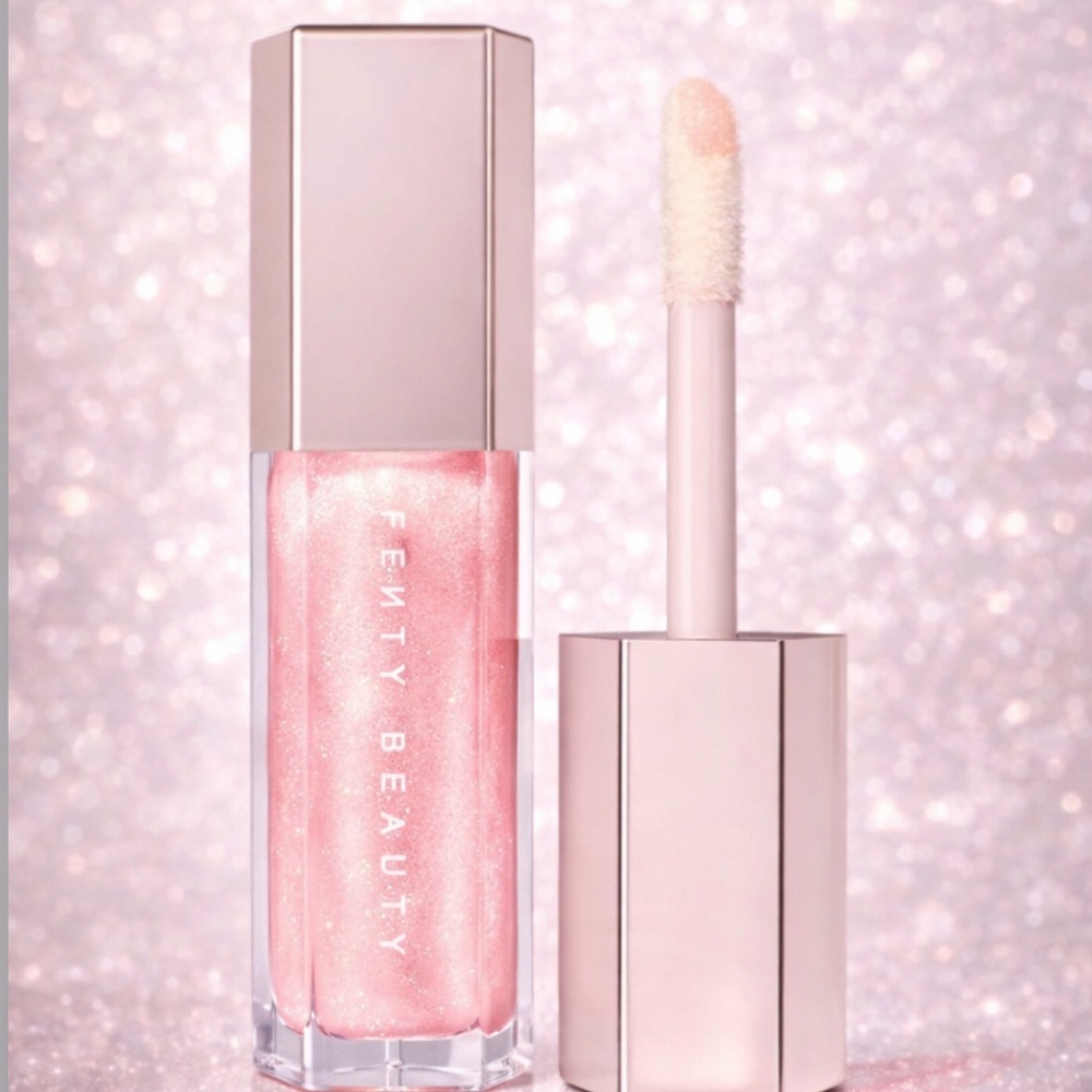 NEW Fenty Beauty by Rihanna 
Gloss Bomb Universal Lip Luminizer